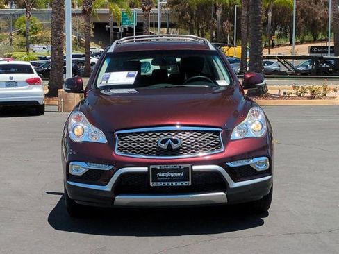Used 2017 INFINITI QX50 2WD w/ Premium Plus Package image 2