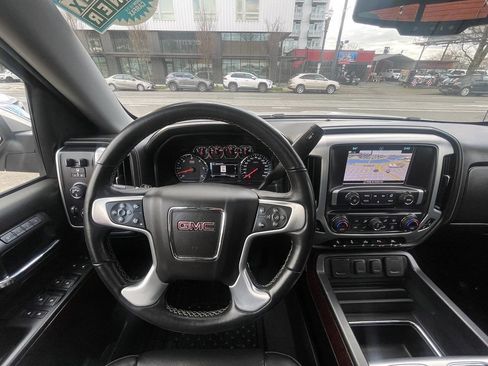 Used 2018 GMC Sierra 1500 SLT image 19