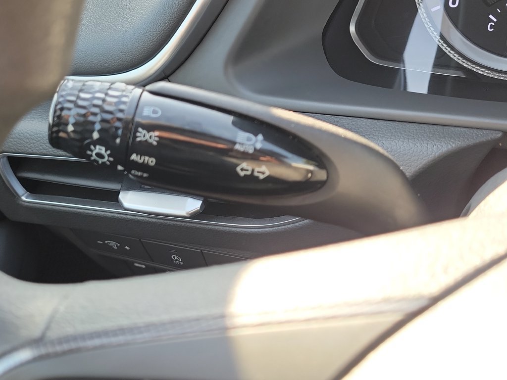 Used 2021 Hyundai Sonata SE w/ Preferred Accessory Package FWD image 10