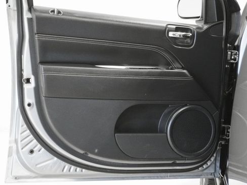 Certified 2017 Jeep Compass High Altitude image 14