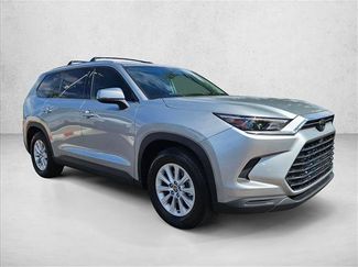 Used 2025 Toyota Grand Highlander FWD video 3