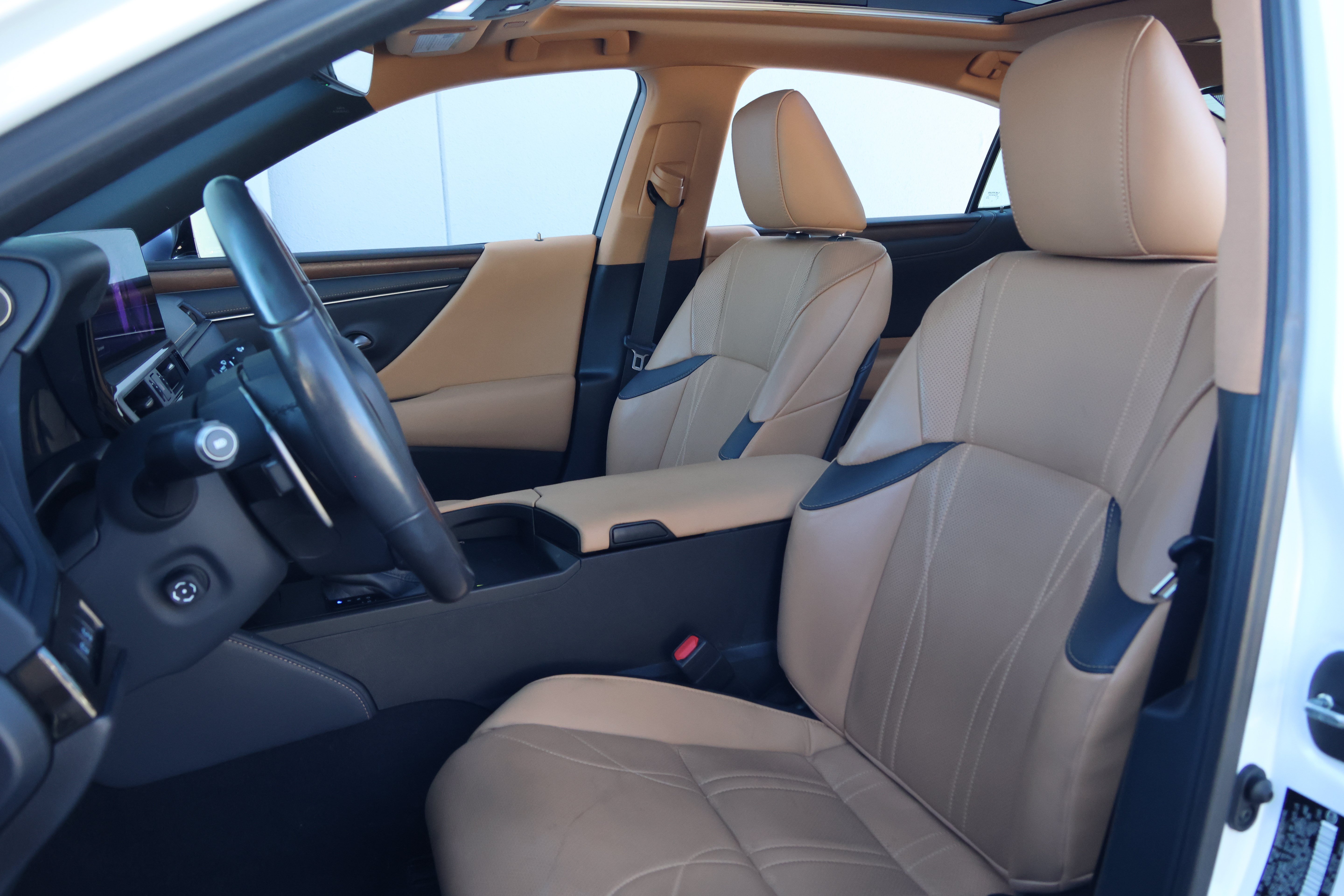Used 2025 Lexus ES 350 w/ Technology Package FWD image 34
