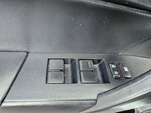 Used 2016 Toyota Corolla LE image 14