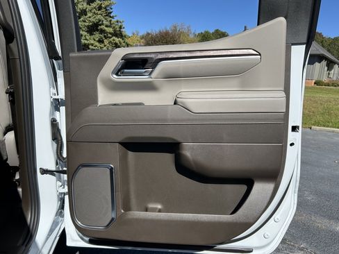 New 2026 Chevrolet Silverado 1500 LTZ w/ Z71 Off-Road Package image 57