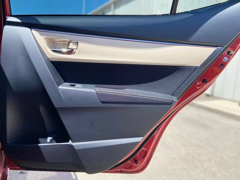 Used 2014 Toyota Corolla LE FWD image 22