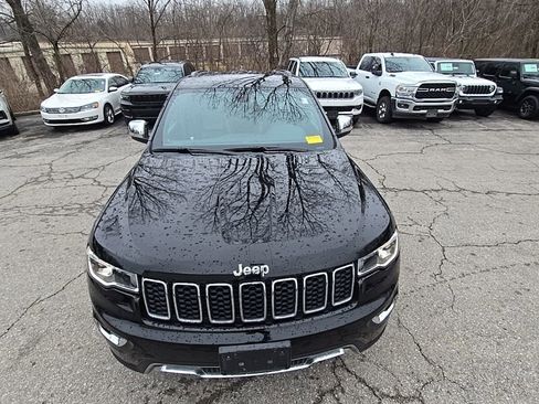 Used 2018 Jeep Grand Cherokee Limited image 12