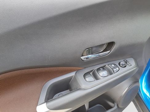 Used 2024 Nissan Kicks SR FWD image 13