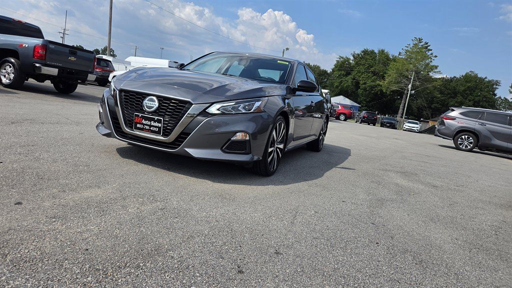Used 2022 Nissan Altima 2.5 SR FWD image 1