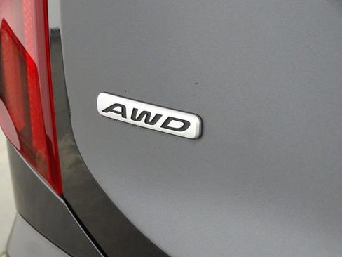 Used 2022 Kia Telluride LX image 46