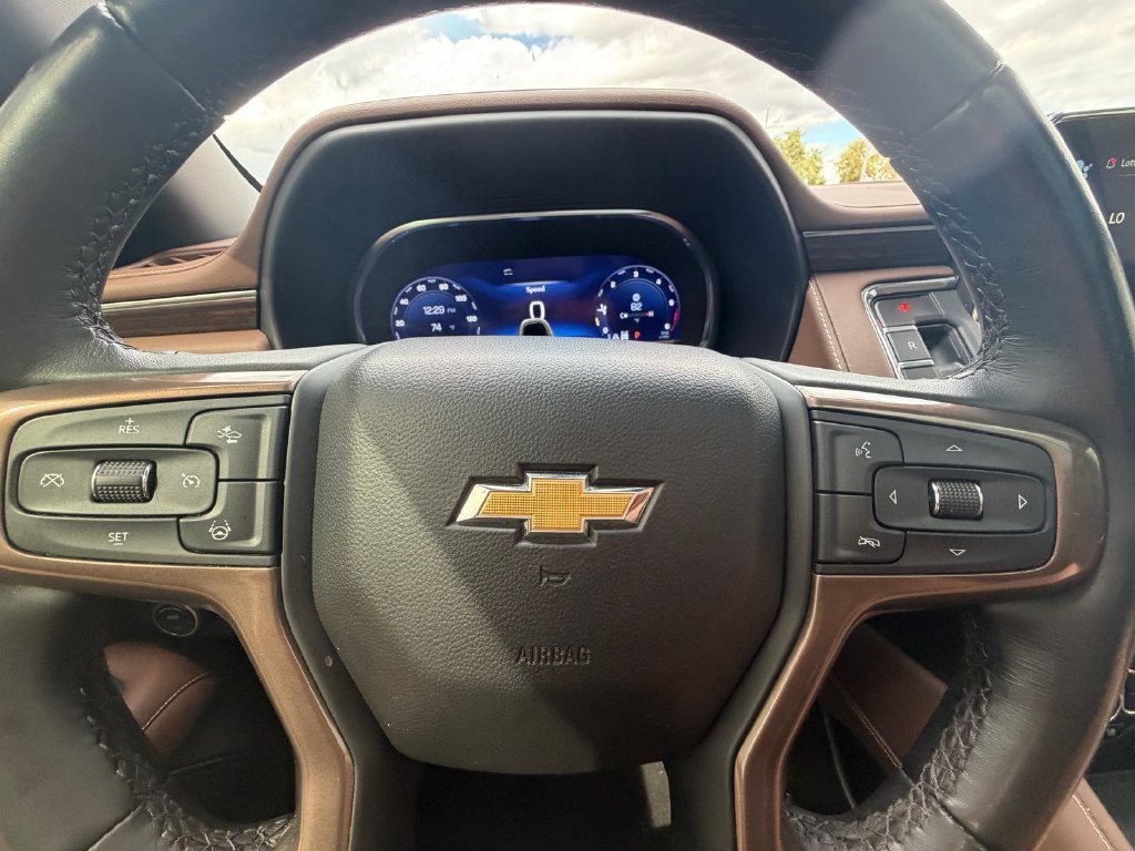 Used 2024 Chevrolet Suburban High Country w/ Advanced Technology Package AWD/4WD image 13