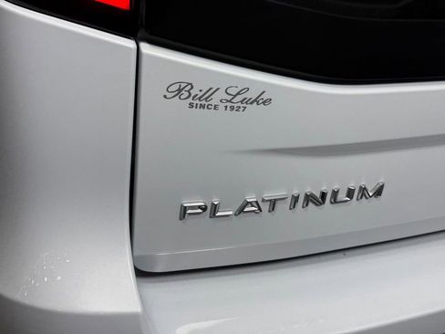Used 2025 Ford Expedition Platinum AWD/4WD image 15