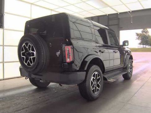 Used 2025 Ford Bronco Outer Banks AWD/4WD image 8