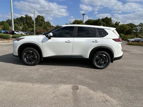 New 2026 Nissan Rogue SV AWD/4WD image 4