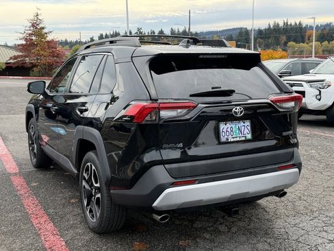 Used 2019 Toyota RAV4 Adventure image 6