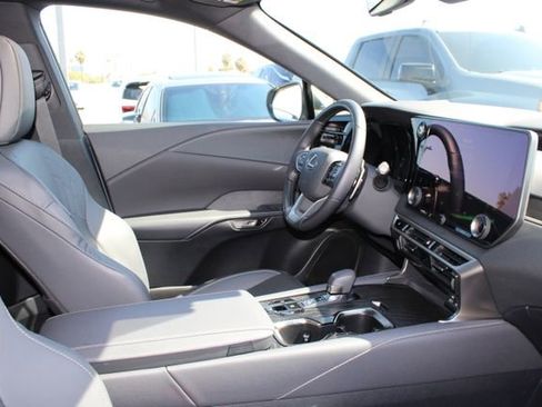 Certified 2025 Lexus RX 350 Premium FWD image 5