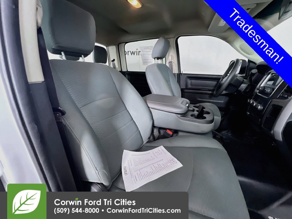 Used 2018 RAM 2500 Tradesman w/ Chrome Appearance Group AWD/4WD image 17