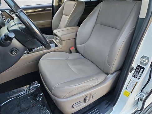 Used 2022 Lexus GX 460 Premium w/ Premium Package AWD/4WD image 16