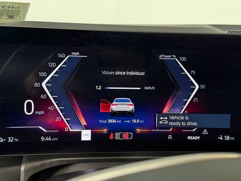 Used 2025 BMW i4 eDrive40 image 18