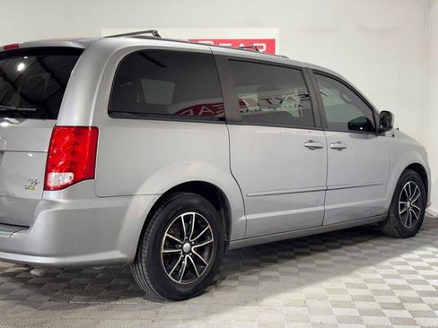Used 2016 Dodge Grand Caravan R/T FWD image 8