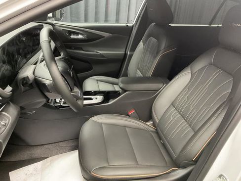 New 2026 Buick Envista Avenir image 13