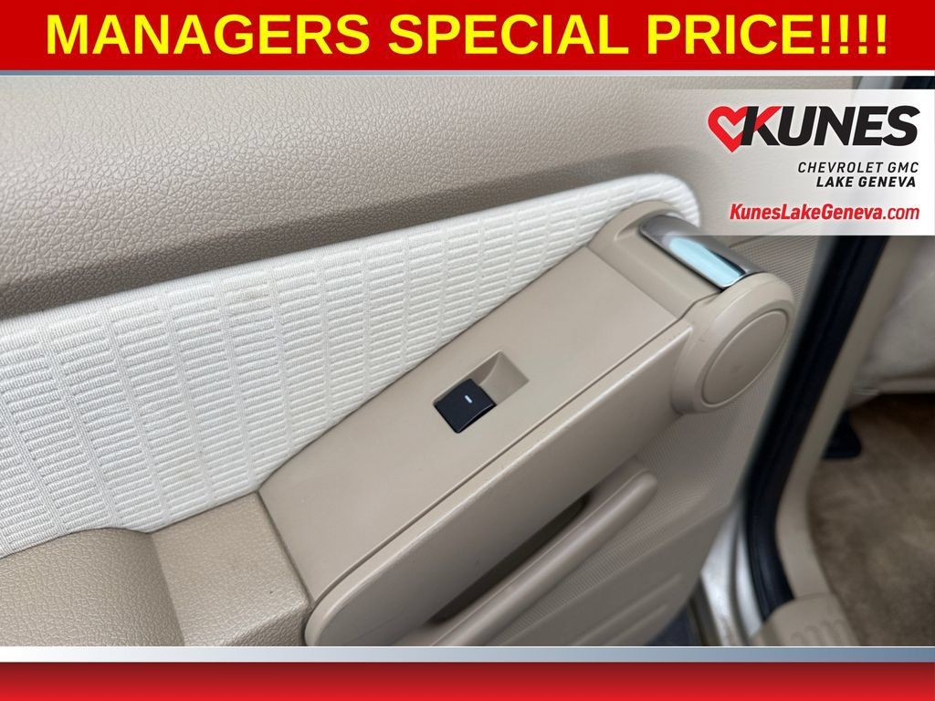 Used 2007 Ford Explorer XLT AWD/4WD image 25