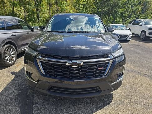 Used 2023 Chevrolet Traverse RS w/ LPO, Floor Liner Package AWD/4WD image 3