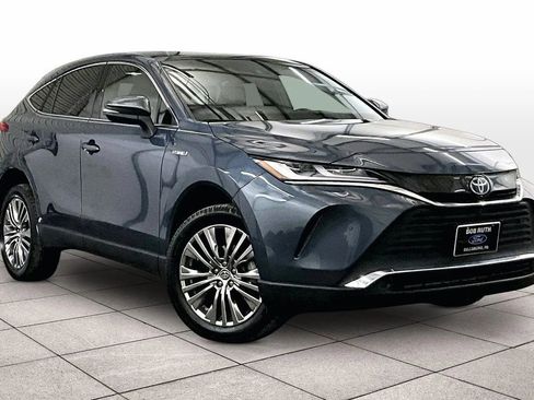 Used 2021 Toyota Venza Limited w/ Advanced Technology Package image 2