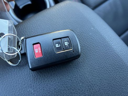 Used 2022 Toyota Tacoma TRD Pro image 36