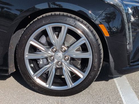 Used 2025 Cadillac CT5 V image 11