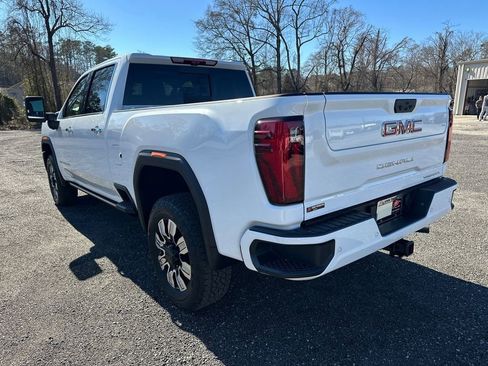 New 2026 GMC Sierra 2500 Denali w/ Denali Reserve Package AWD/4WD image 8