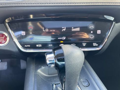 Used 2016 Honda HR-V EX image 31