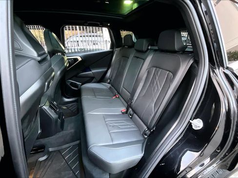 Used 2025 BMW X3 xDrive30i w/ Premium Package image 19