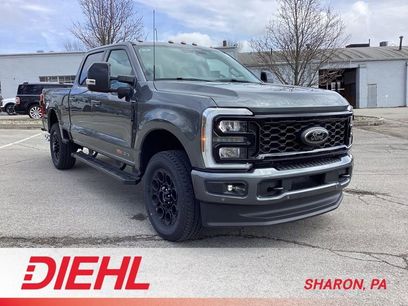 New 2026 Ford F350 Lariat w/ Black Appearance Package