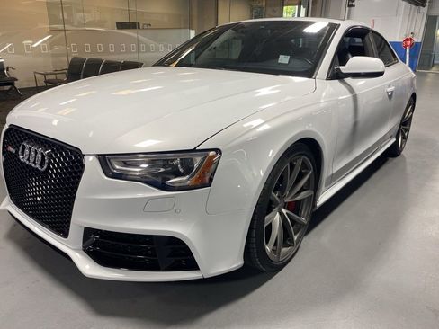Used 2015 Audi RS 5 Coupe w/ Black Optic Plus Package AWD/4WD image 3