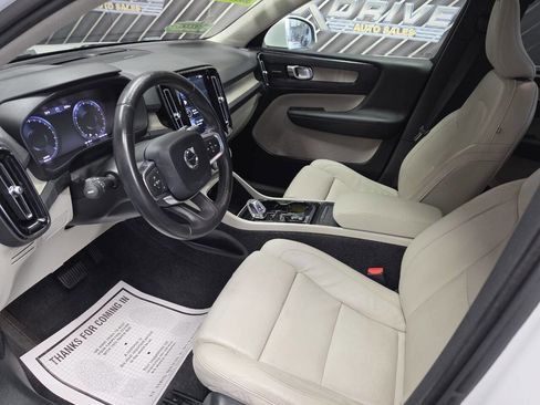 Used 2019 Volvo XC40 T5 Inscription AWD/4WD image 11