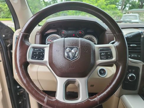 Used 2014 RAM 2500 Laramie AWD/4WD image 18