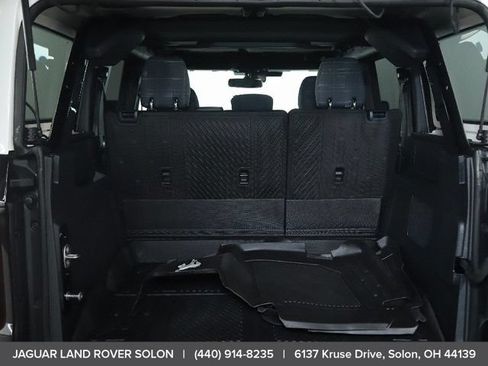 Used 2025 Ford Bronco Heritage Edition AWD/4WD image 35