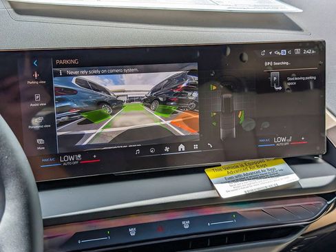 New 2025 BMW X3 xDrive30i w/ Convenience Package image 27