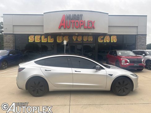 Used 2025 Tesla Model 3 RWD image 1