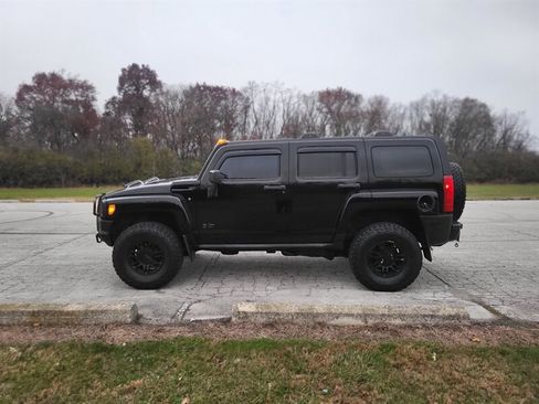 Used 2006 HUMMER H3 image 3