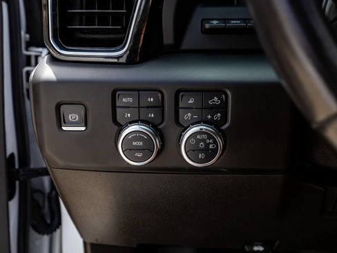 Used 2024 GMC Sierra 2500 Denali Ultimate AWD/4WD image 20