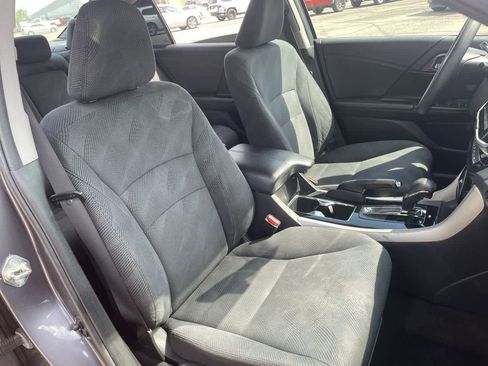 Used 2016 Honda Accord EX image 14