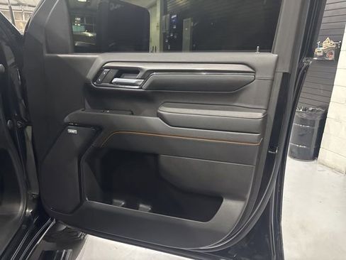Used 2024 GMC Sierra 3500 AT4 w/ AT4 Premium Plus Package AWD/4WD image 38