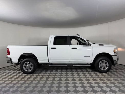 Used 2024 RAM 2500 Big Horn w/ Level 2 Equipment Group image 5