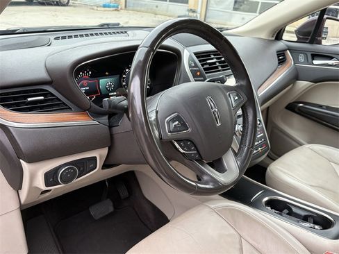 Used 2018 Lincoln MKC Select w/ Select Plus Package image 13