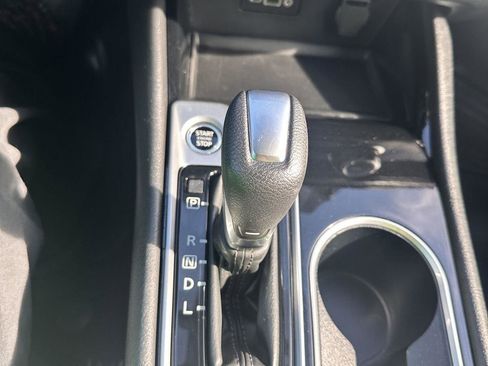 Used 2024 Nissan Altima 2.5 SV image 20