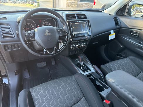 New 2025 Mitsubishi Outlander Sport LE image 6