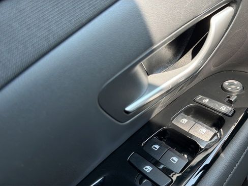 Certified 2024 Hyundai Santa Cruz Limited AWD/4WD image 12