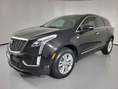 Certified 2023 Cadillac XT5 Luxury image 2