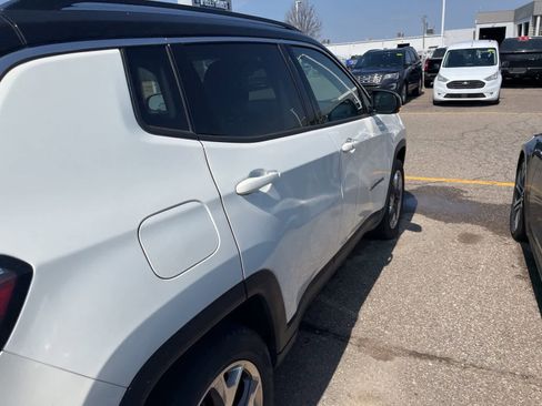 Used 2019 Jeep Compass Limited image 14
